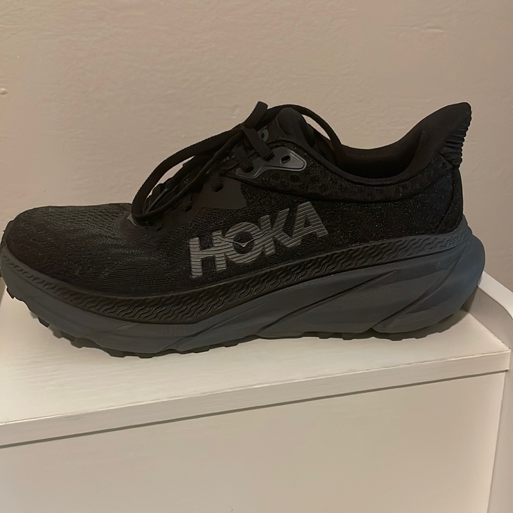 HOKA challenger ATR 7 wide